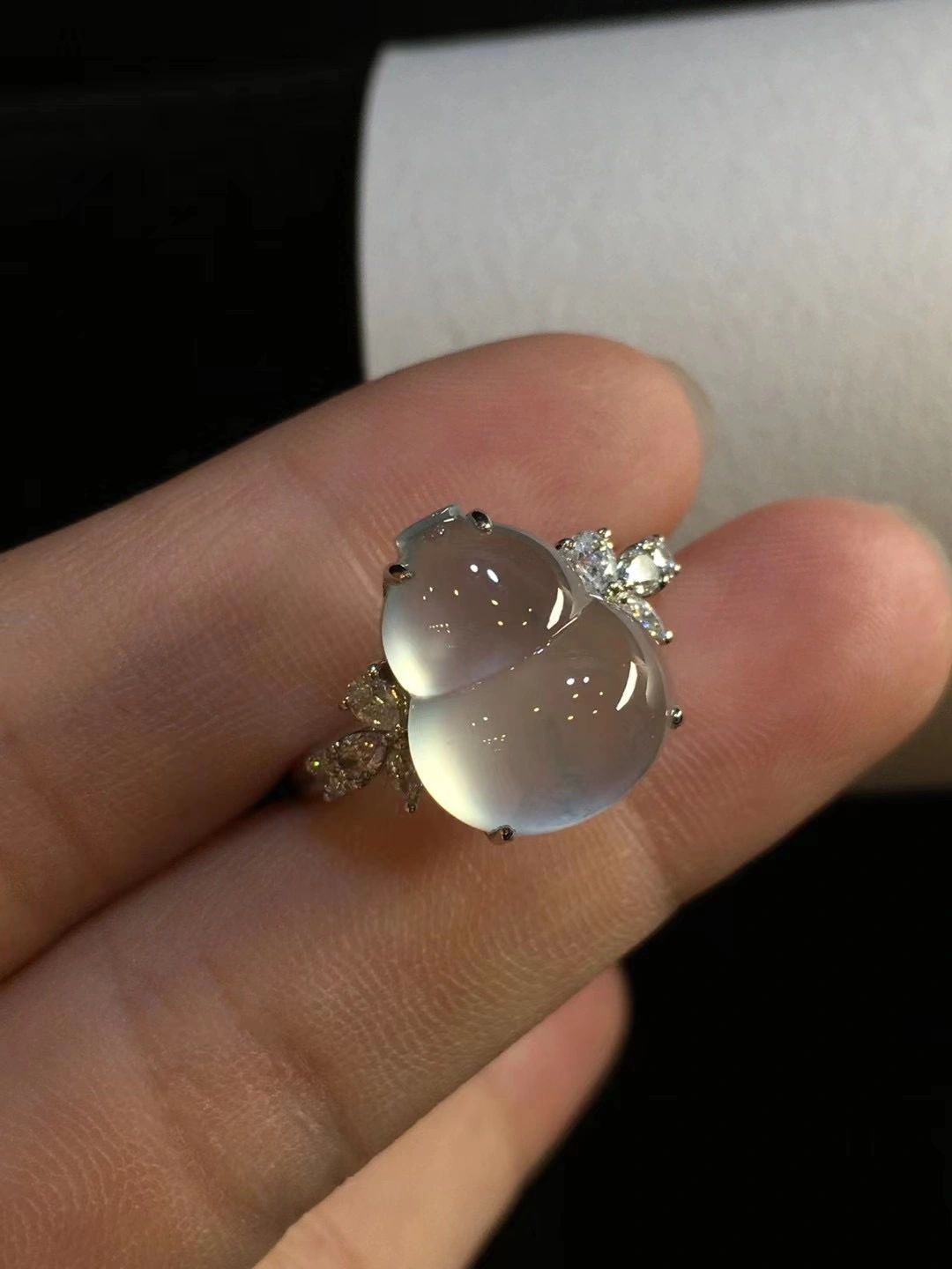 葫芦|翡翠葫芦解锁幸运,传统与现代的完美结合