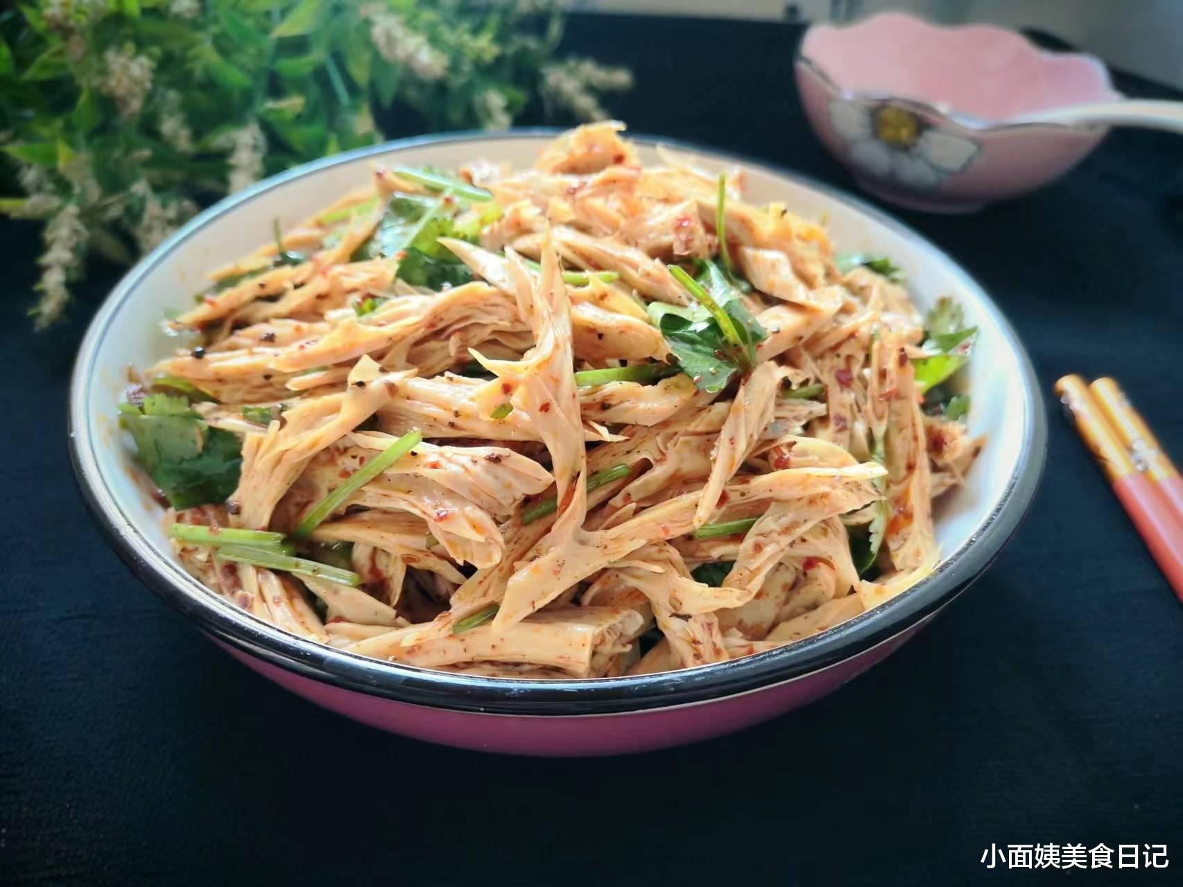 腐竹|秋天宁可不吃肉,也要多吃这道菜,孩子吃了既能补钙又能长个子!