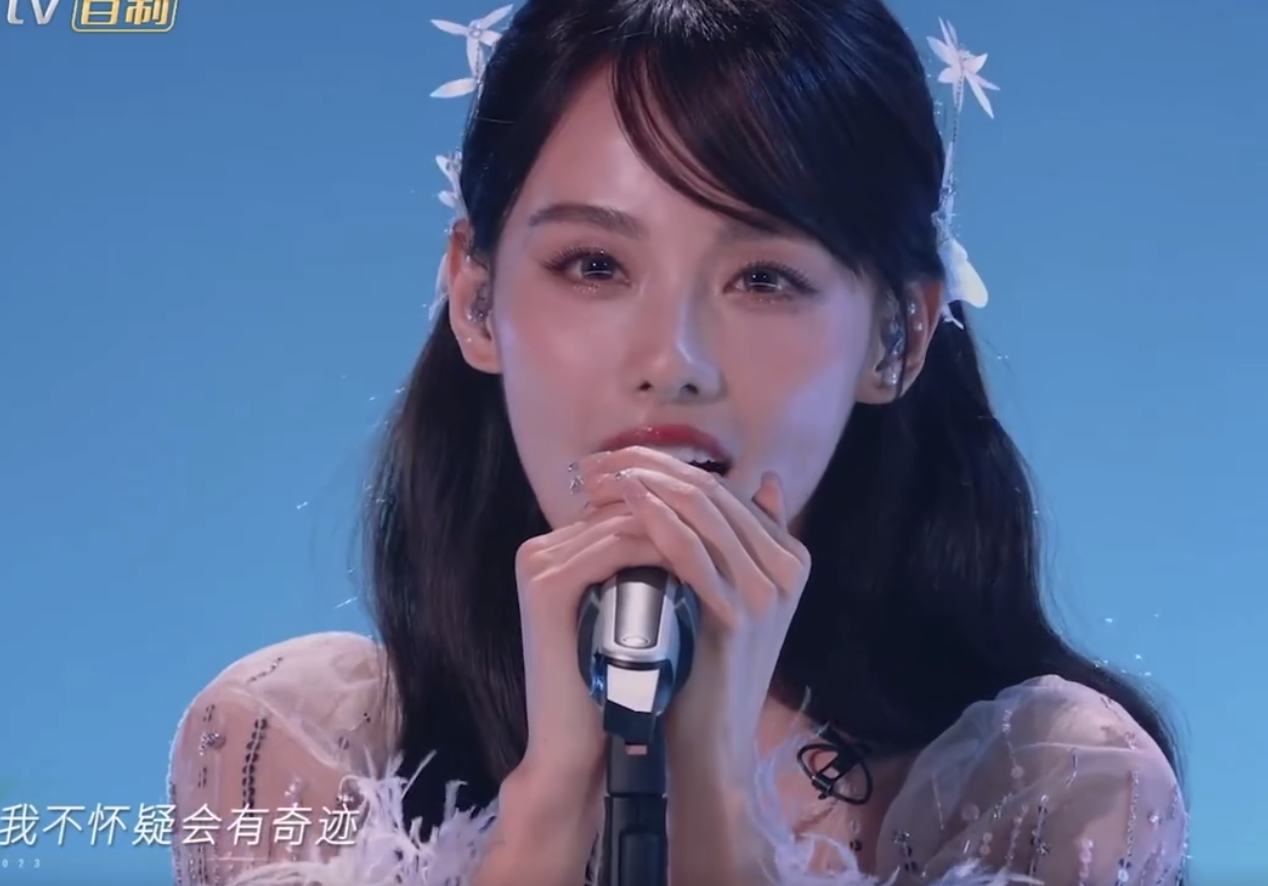 谢娜|张嘉倪成浪姐4门面担当？初舞台唱给未来的自己！强大又美好