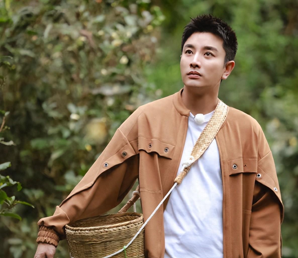 甜馨真的长大了，接受专题采访表示：对于自己的金句还记得一句