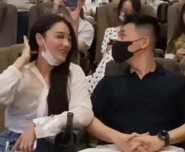 张馨予离婚了？一句话暴露真相：爱你5年，还是走到这一步