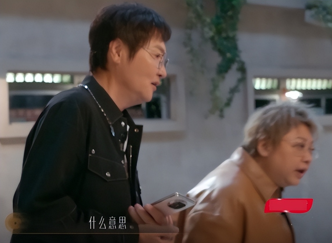 《声生不息3》：周深的尴尬，揭开了娱乐圈的三大现实面