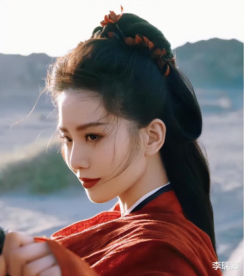 同样是演“美人身负重伤”，把杨紫和刘诗诗放一起看，差别出来了