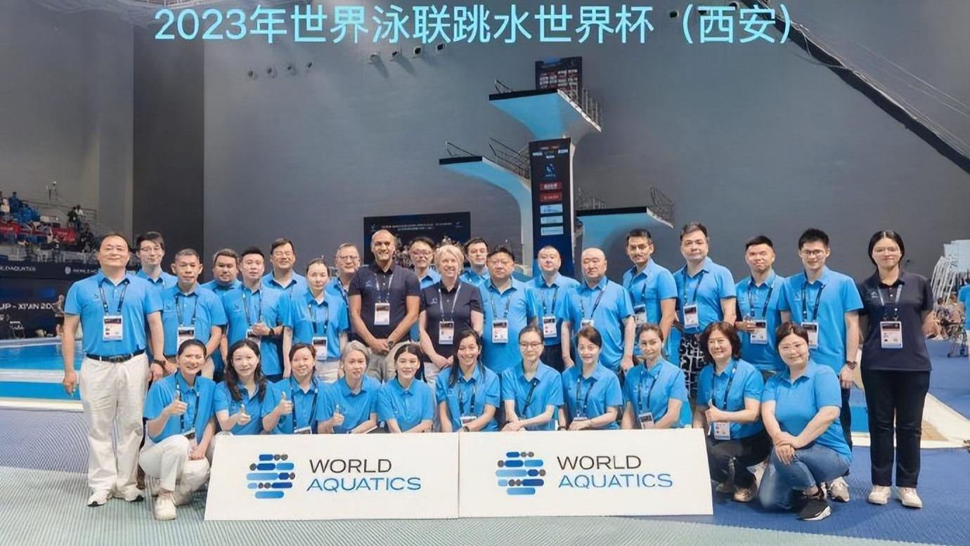 郭晶晶|郭晶晶吴敏霞：跳水梦之队合体，全红婵也加入合影留念！