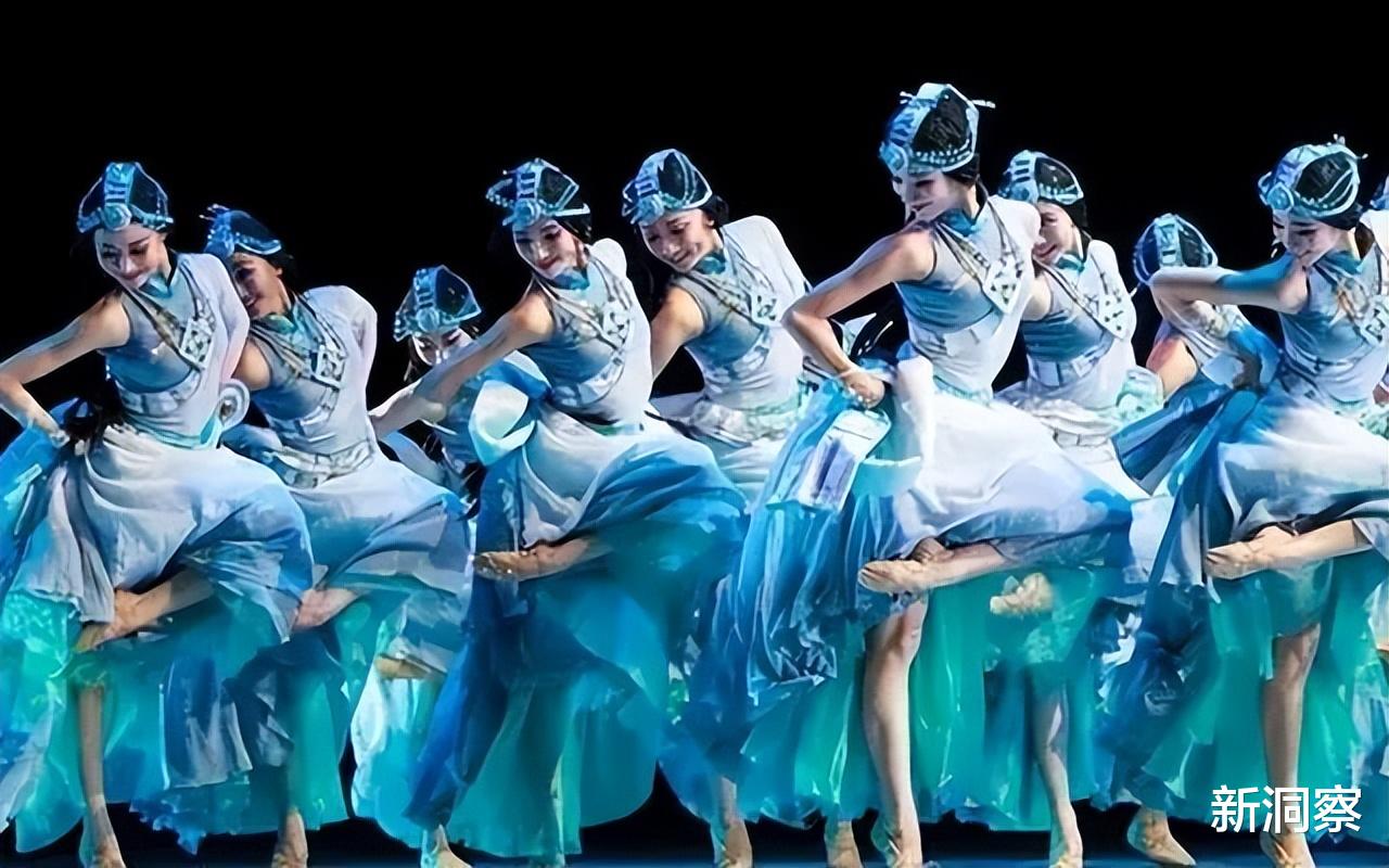 恒大歌舞团长白珊珊私照流出,团队曾年开支上亿!