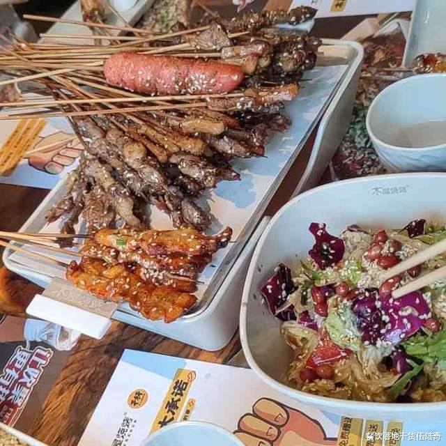 |木屋烧烤,都不得不做出改变啊,烧烤市场可能已没有那么好做了