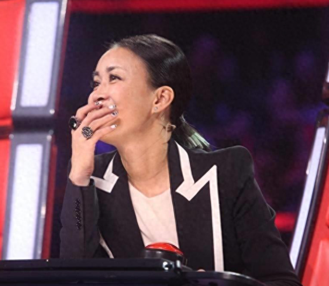 天道好轮回!“作恶作端”的那英,终被王思聪钉死在了耻辱柱上!