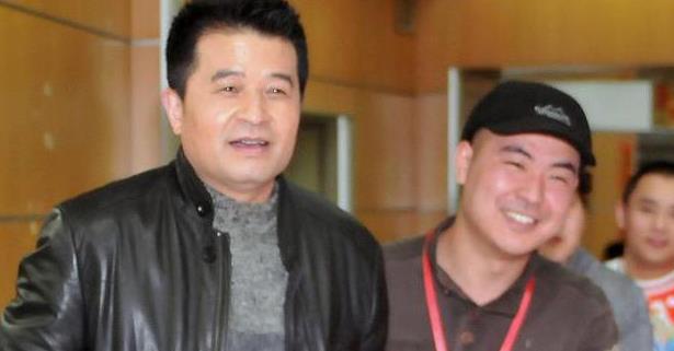 落难的毕姥爷到底有多惨？在香港街头走穴，把这辈子的面子都丢完