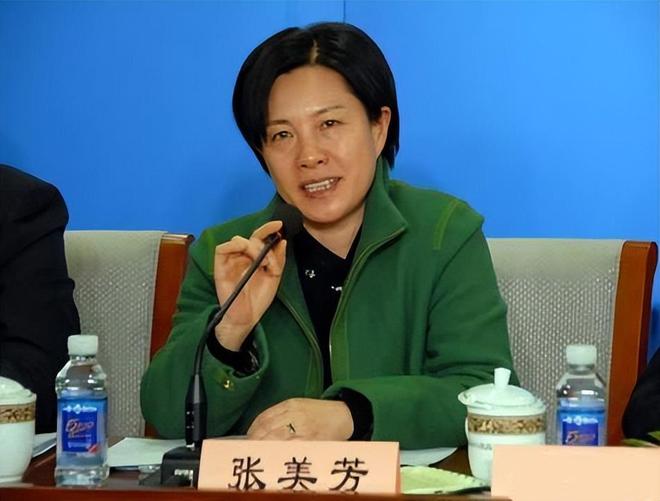 女公安局长与情夫频繁出入高档酒店,知情人透露场面极度刺眼 - 教育