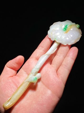 翡翠|清中期 老坑飘绿翡翠 荷叶纹 如意摆件把件