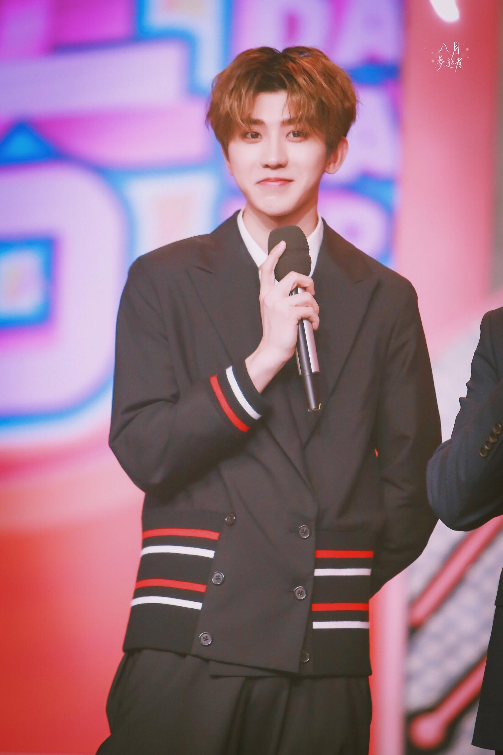 蔡徐坤事件后续!疑致c女士怀孕大瓜还未落幕,又有亲密照流出了 - 娱乐