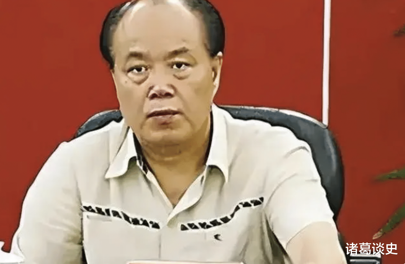 老虎|回顾:“大老虎”书记周永亮,19个女朋友,每天都要玩多人混战