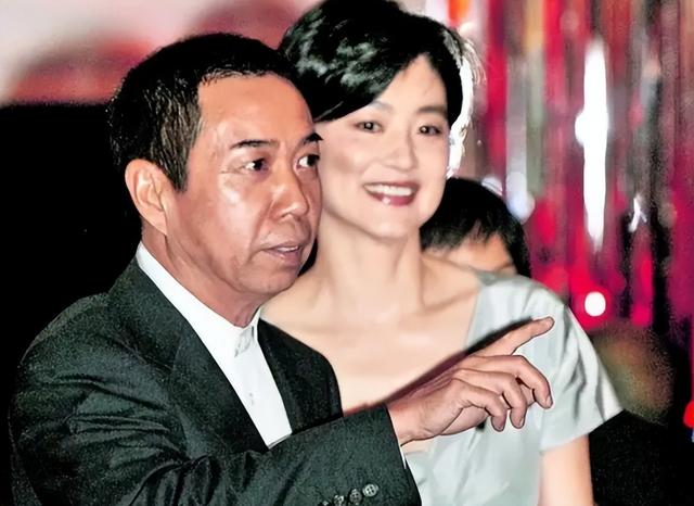 曝林青霞疑患老年痴呆,记忆衰退,网传邢李源带私生子认祖归宗