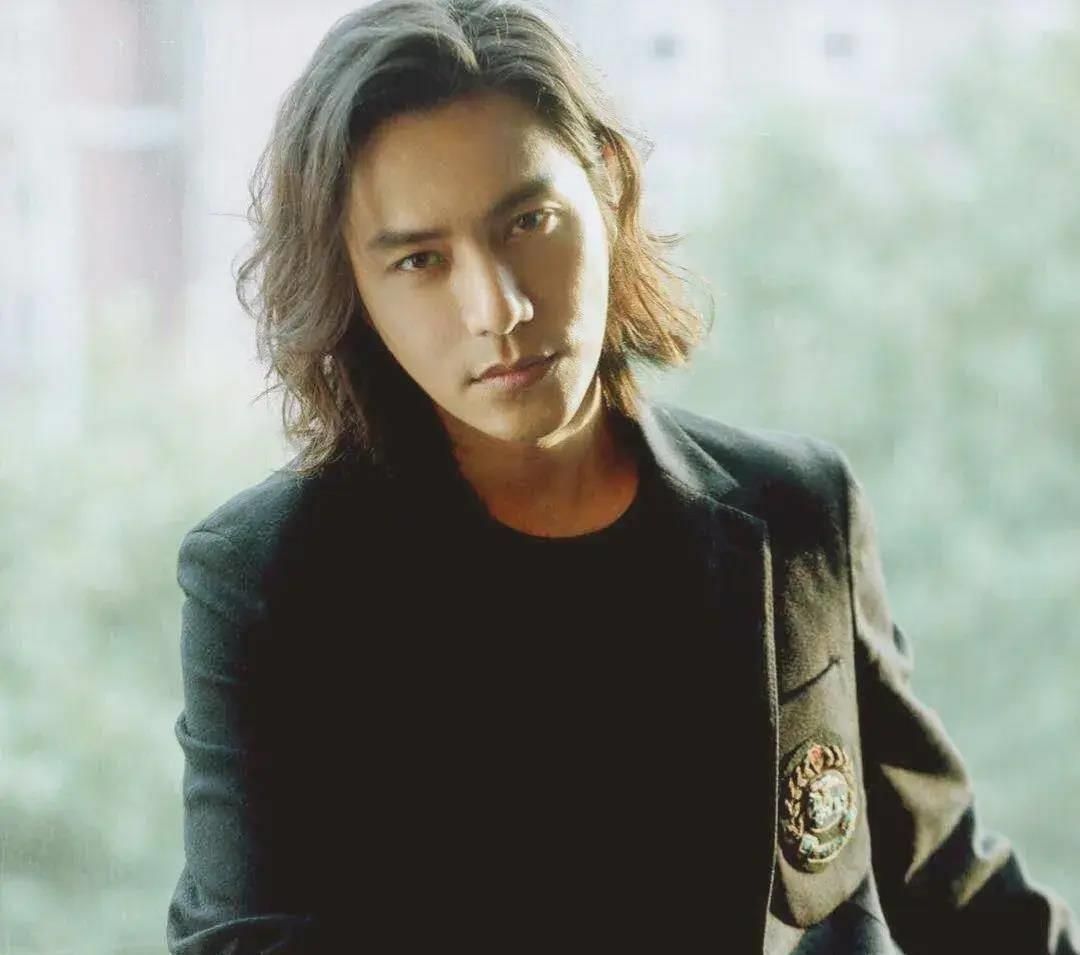 陈坤儿子生母露面，终究还是瞒不住了，网友：早就猜出来了