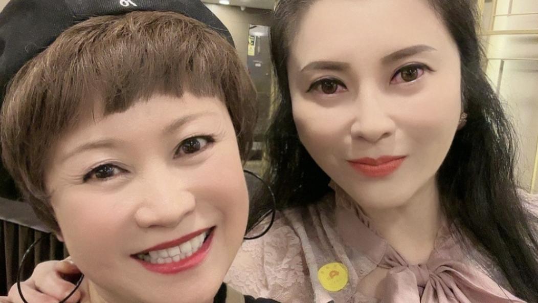 蔡晓仪|蔡晓仪参加聚会罕露脸，脸蛋圆润略显发福，气质犹存不输同场女星