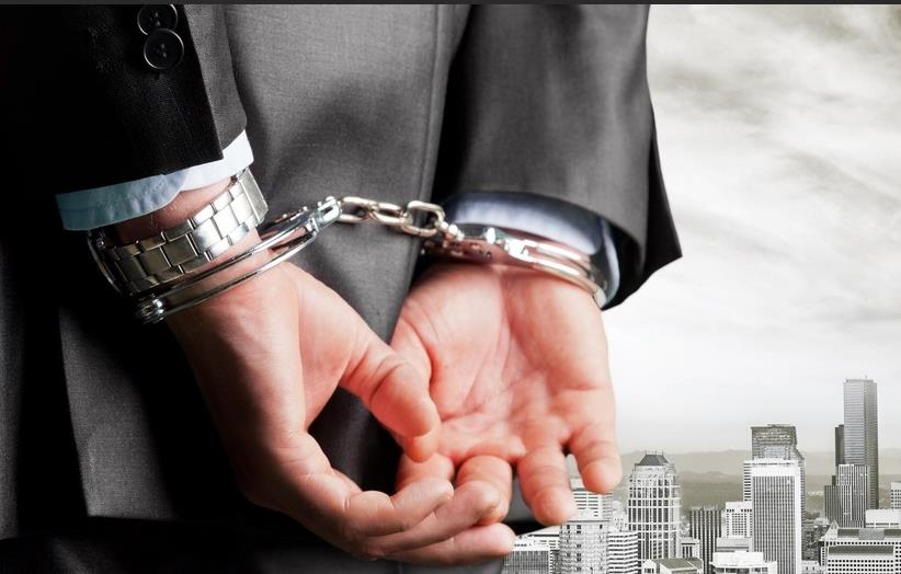 人民日报再论就业观引网友热议,“三代同企”的世袭制已是毒瘤!