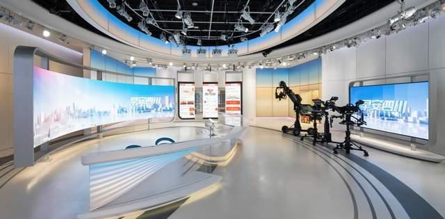 大家不信新闻学，责任不在张雪峰，国内媒体这架势，换我也不敢报