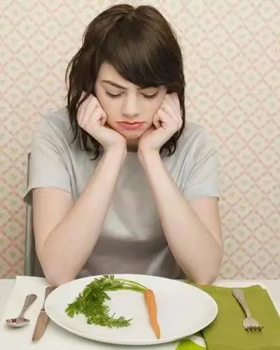 节食减肥可能导致卵巢早衰!