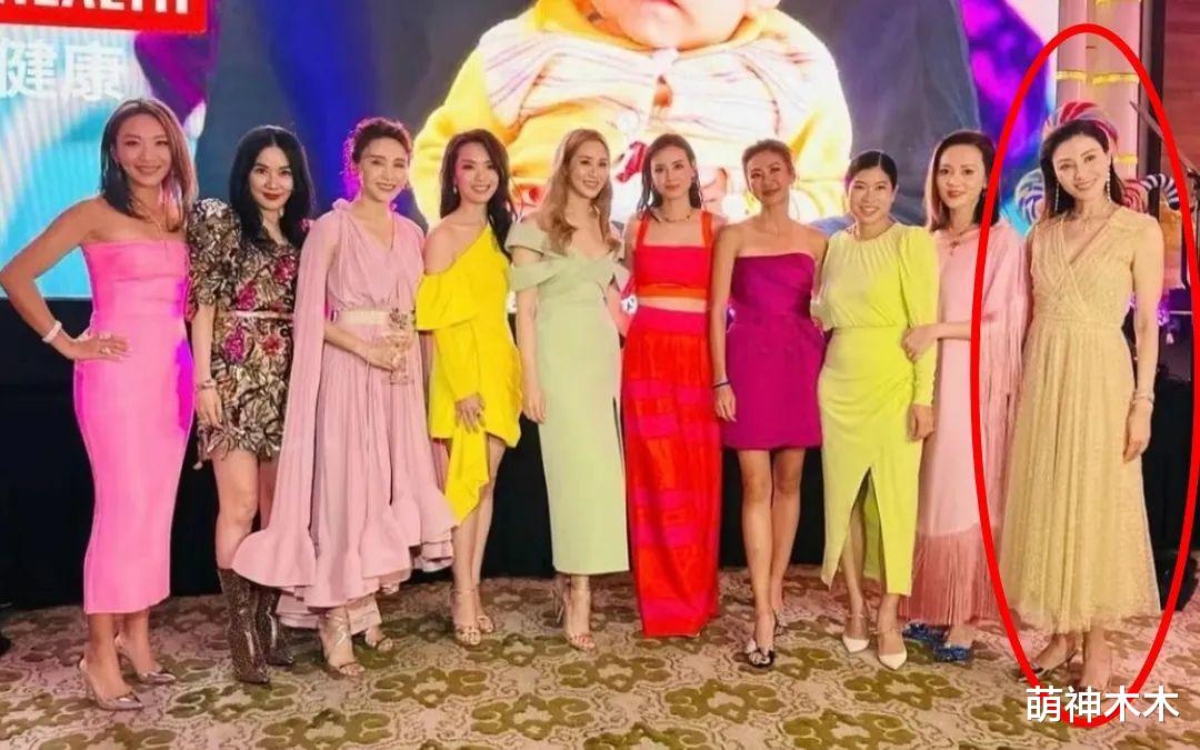 港圈贵妇合照曝光，黎姿被指双眼医美过度，李嘉欣努力半生仍镶边