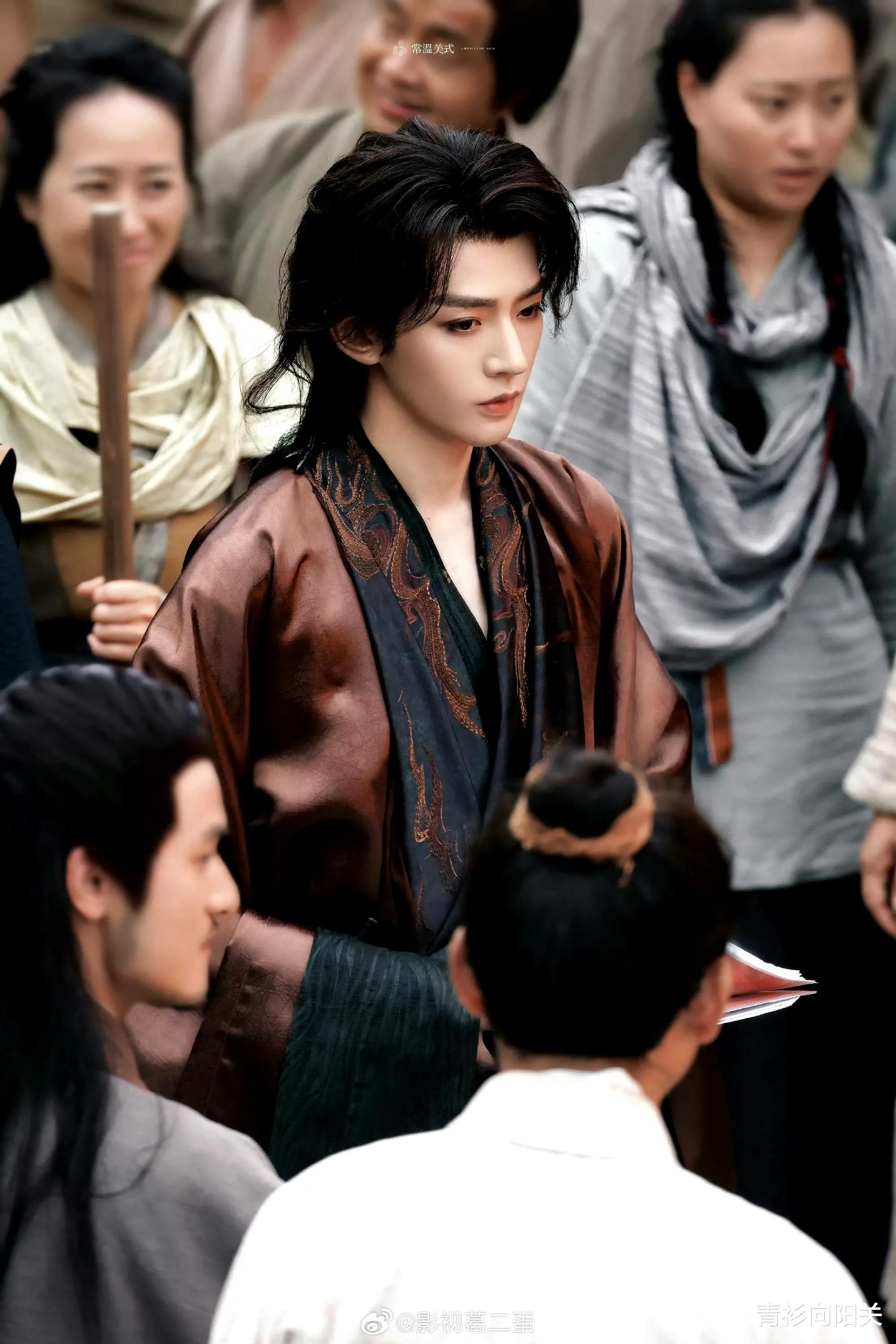 《云秀行》杀青邓为告别,进组《仙台有树》演男主搭档向涵之