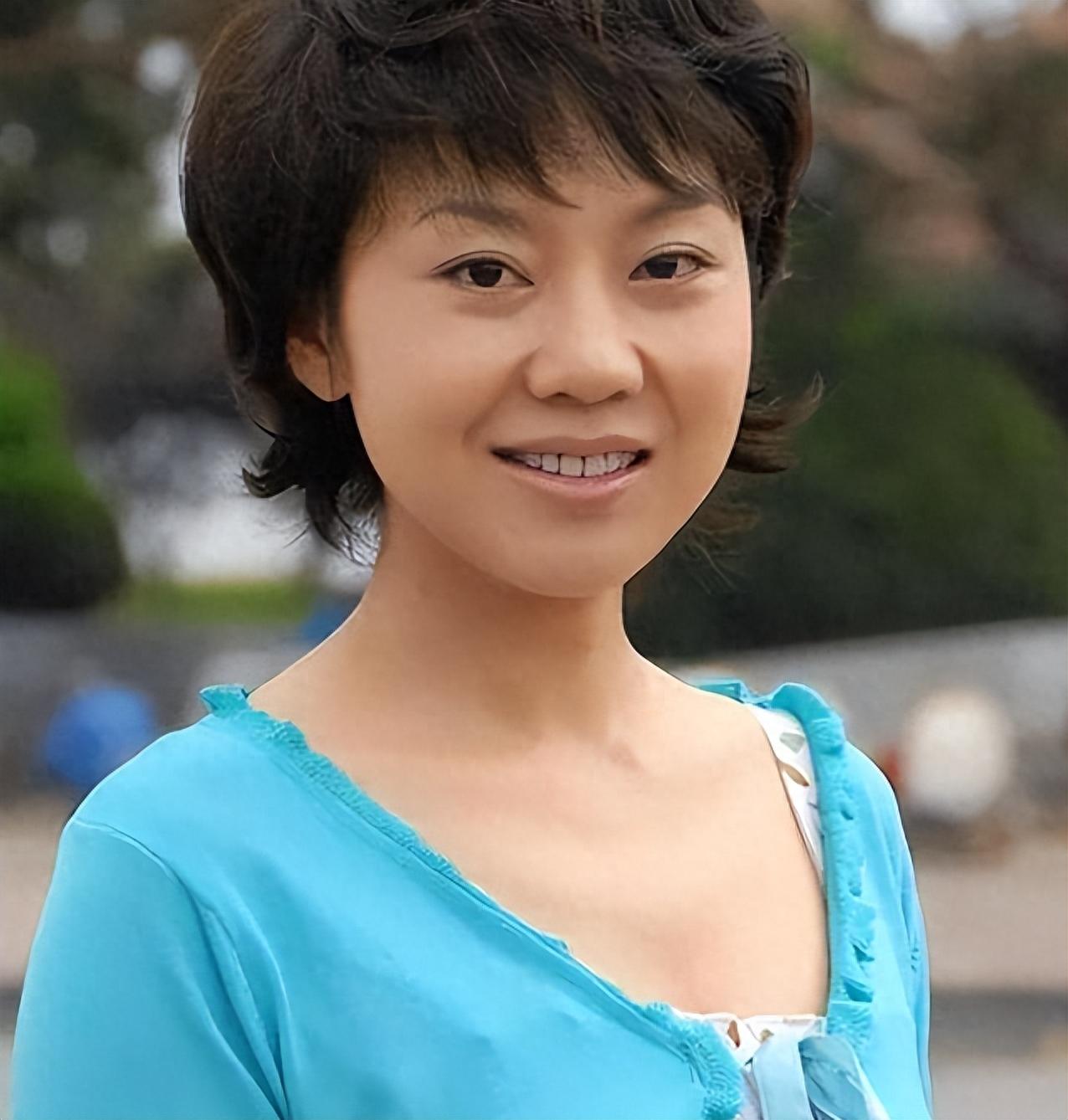 净身出户也要与闫妮离婚的邹伟,如今18年过去了,他后悔了吗