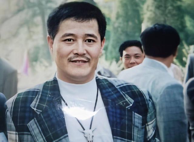 小沈阳|“小品王”赵本山东北称王，21次连登春晚，多亏背后三位贵人相照