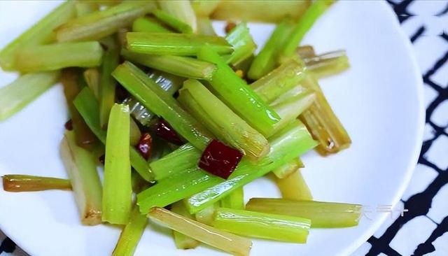 医生|女人45岁后,标准体重为多少?医生:符合标准就行,太瘦也不好