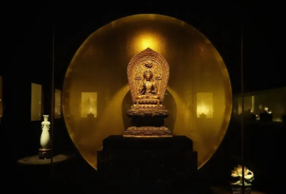 探访私人翡翠馆