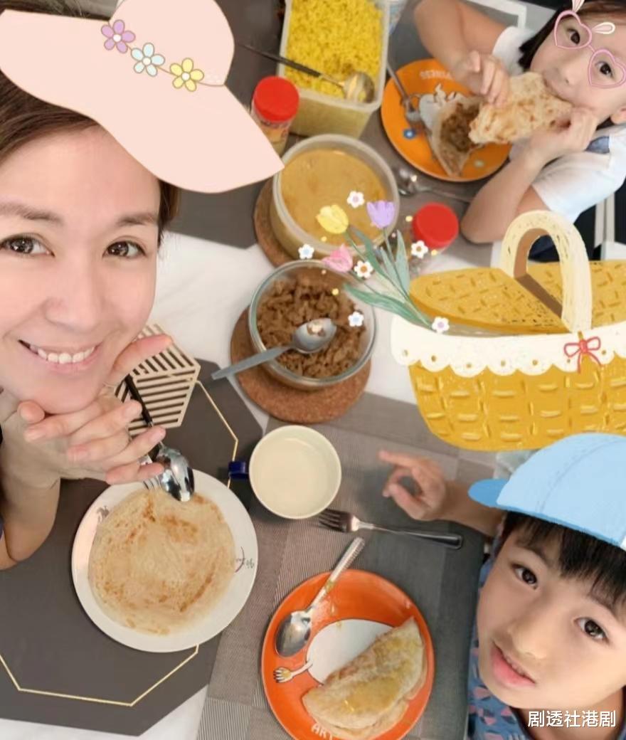 新恋情?港知名童星失婚后移居新西兰,因与神秘男频繁互动惹揣测