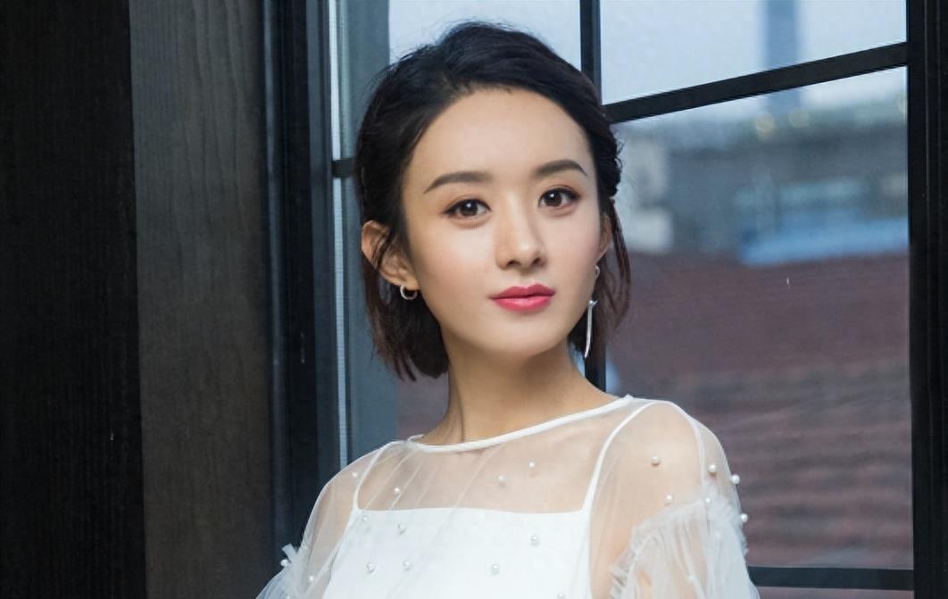 彻底瞒不住了!赵丽颖和何炅的真实关系被曝光,难怪会和冯绍峰离婚