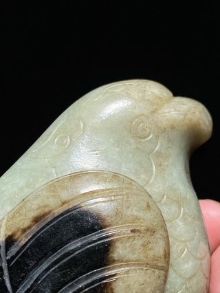 元 和田玉籽料 黑沁 鸟形 玉杯 玉樽