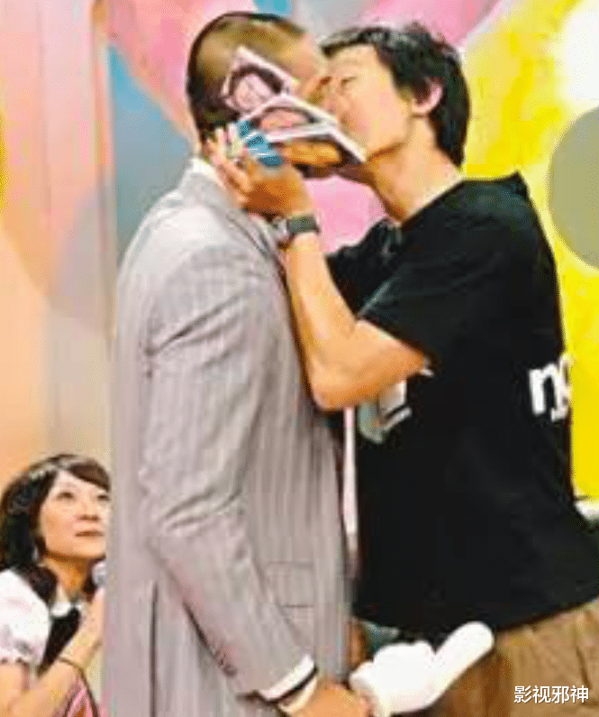 大快人心,他凉了!