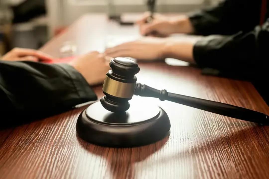 美甲店女老板被已婚男狂砍57刀身亡,女方爸爸:我出60万砍他