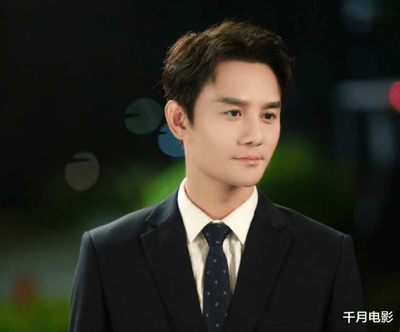 向风而行|《向风而行》挺符合现偶剧，整部剧风格挺不错的，除了bug太明显