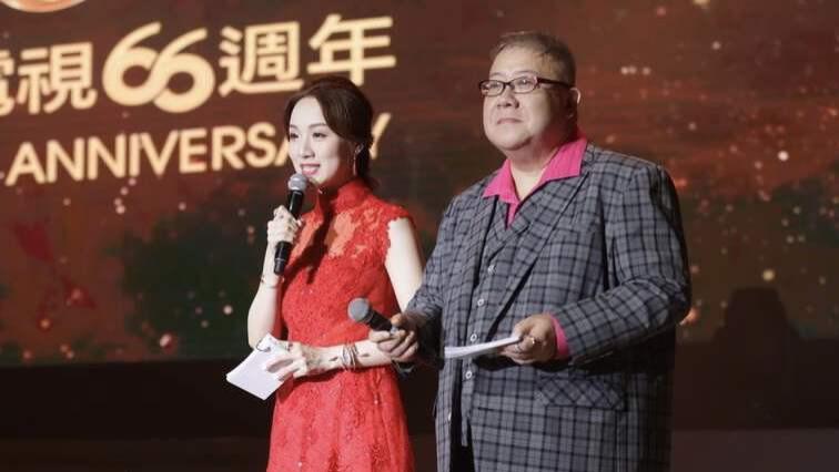 成毅|TVB老戏骨现身亚视周年台庆！曝与女友将完婚，两人相差三十几岁