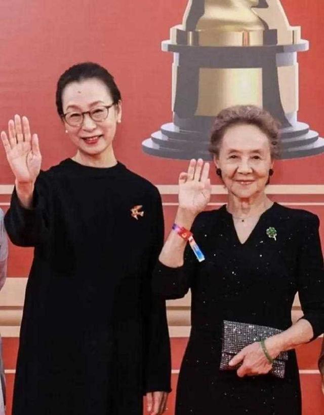 宁静扎900针,倪萍鼻孔外翻,明星里的打针族,掀开了娱圈遮羞布