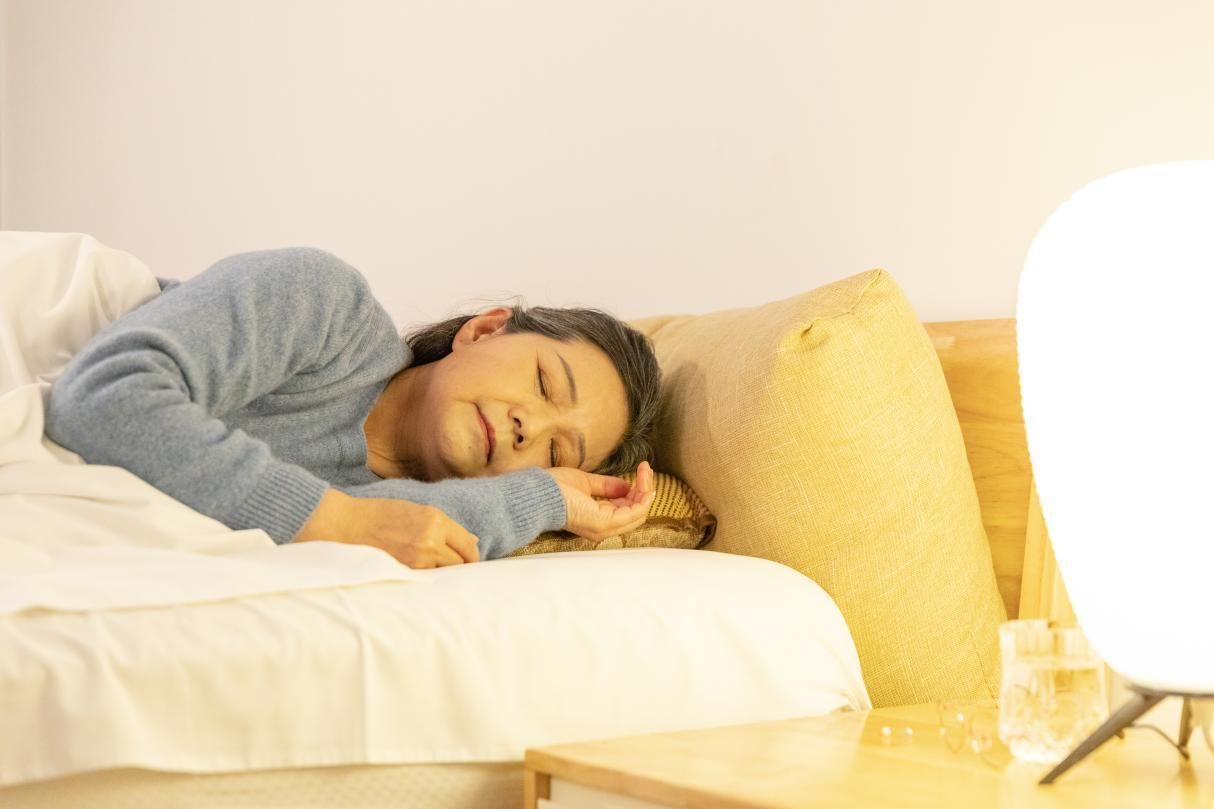 50岁后，“最佳睡眠时间”是多少？医生提醒：8小时并非标准答案