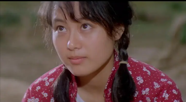 李沁|《人生之路》:黑瘦干瘪却要演“村花”,谁的审美出了问题?