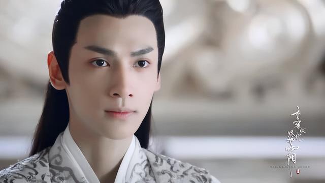 黄晓明 内娱的男星越减越丑？罗云熙瘦成“病态”、黄晓明重回巅峰