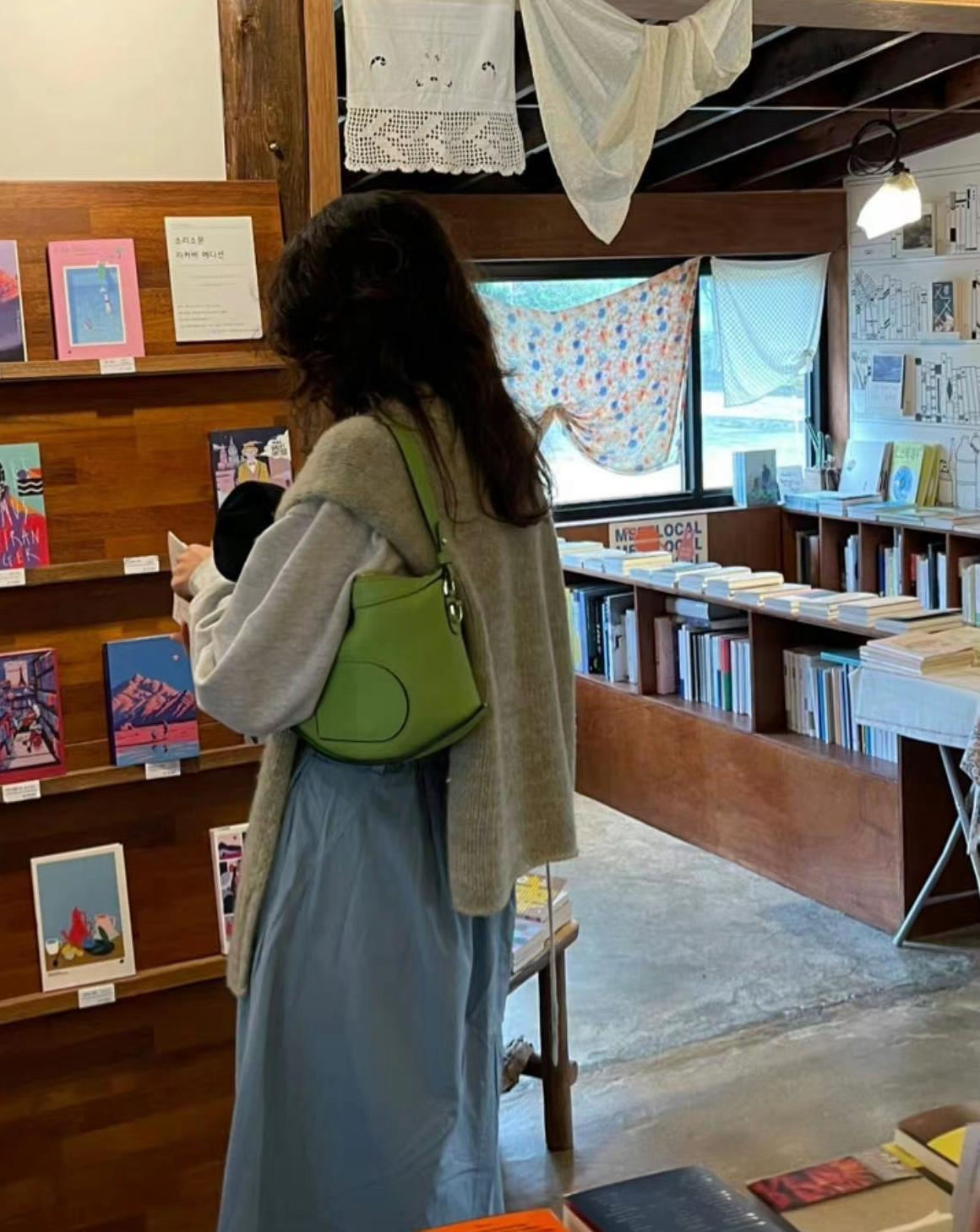 孔孝真|韩剧女王孔孝真和小10岁老公甜蜜出游,结婚半年首度曝光