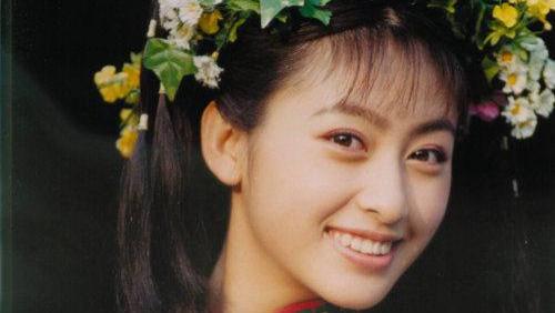 被张铁林玩弄4年，嫁大23岁“黑道头子”，她为何“作践”自己