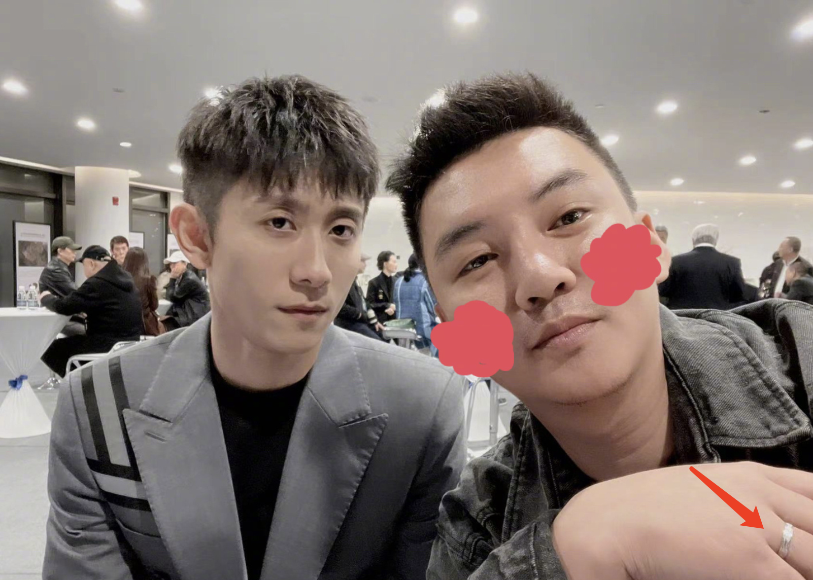 尤浩然|梦回《家有儿女》!张一山晒与尤浩然合影,暗讽对方颜值不如从前