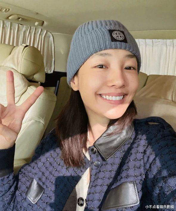 白百何二胎儿子正面照曝光，3岁的他长相像爸爸，母爱满满