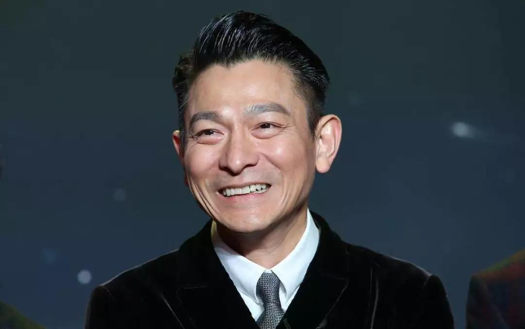 一场见面会,彻底暴露了刘德华的“人品”:难怪林家栋会跟他20年