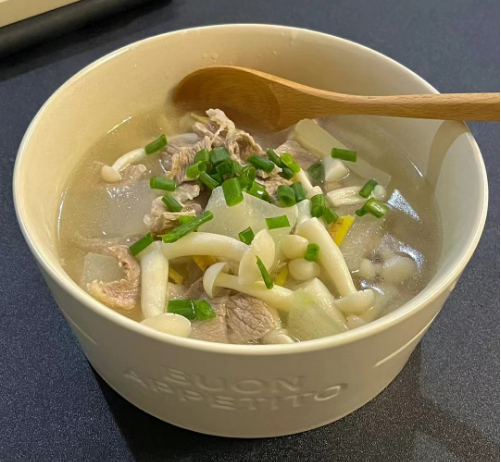 冬瓜|冬季喝汤，年轻人都爱喝这汤，低脂低卡，营养又鲜美，别不懂吃
