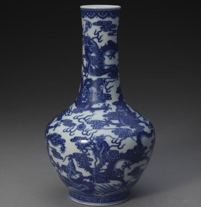 |清乾隆瓷器上的龙纹