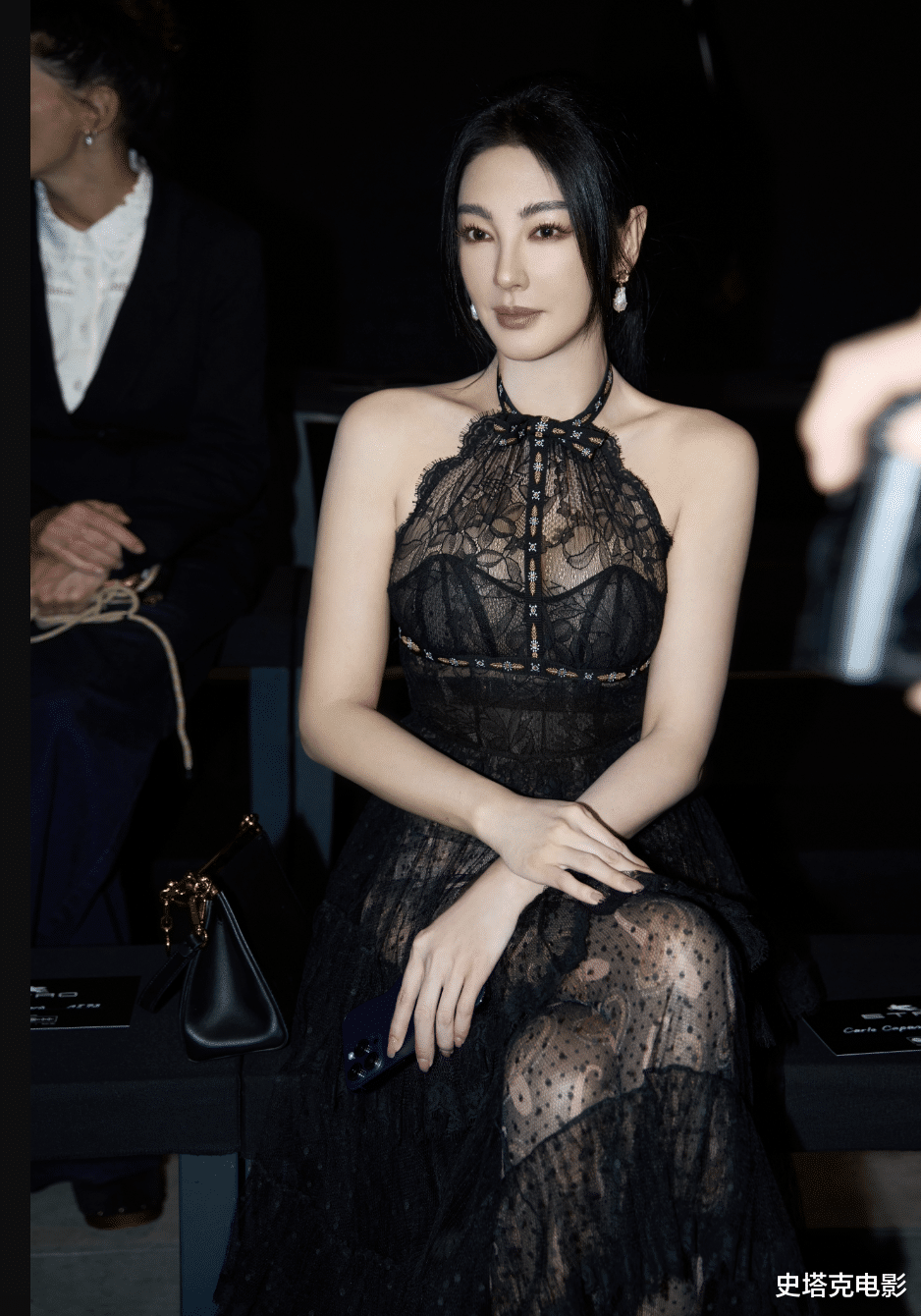 米兰大咖不少：倪妮气场十足，张雨绮真敢穿，但张柏芝这次完胜