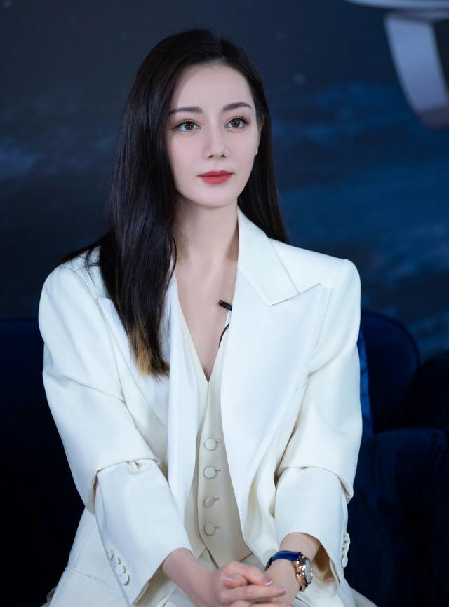 迪丽热巴|10位「90后陆剧女星」发展大不同！迪丽热巴、杨紫坐稳顶流