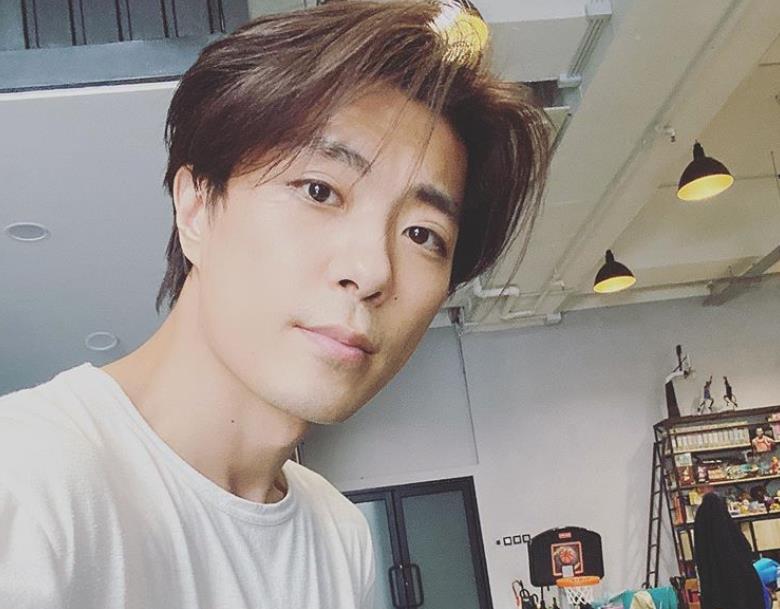 3位港星广东小店开业!生意火爆忙到满头汗,圈中好友帮做服务员