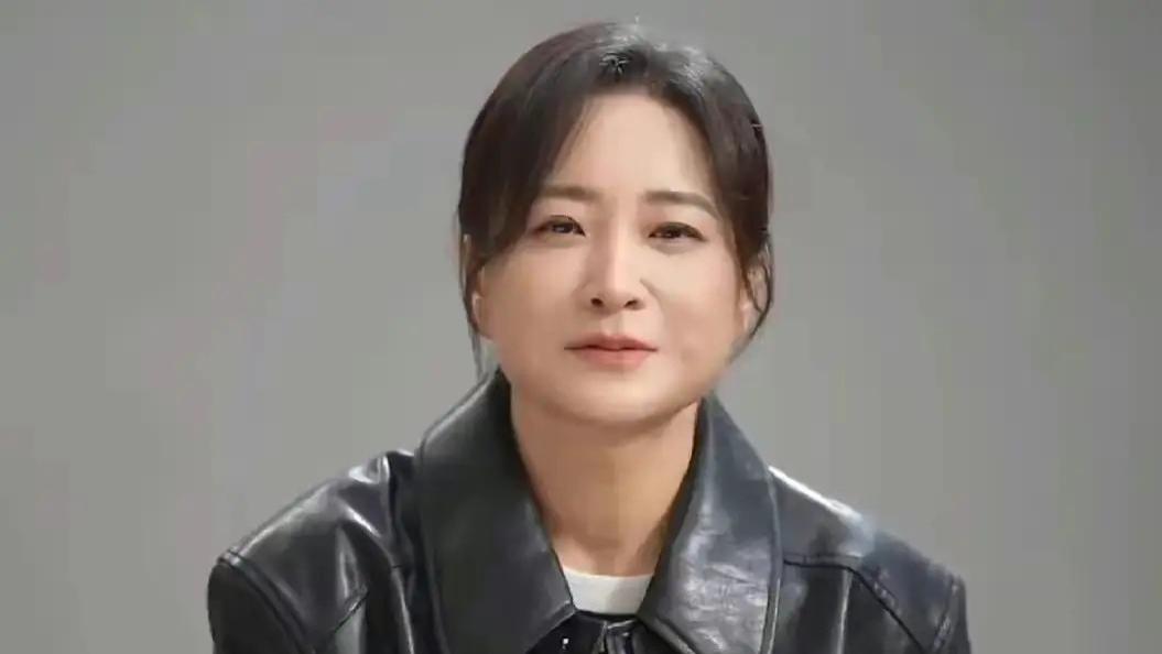 热辣滚烫是烂片！质疑贾玲的声音持续不断， 评价下滑严重